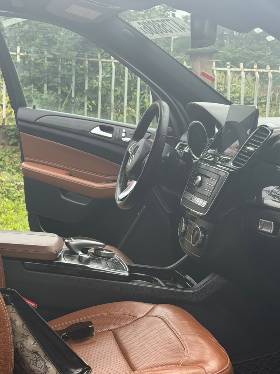 
								DISTRESS DISTRESS…2018 Mercedes Benz GLE Foreign Used with Excellent condition, Power steering alloy wheels air conditioning sunroof spacious interior smooth ride and reliable performance Full Options complete custom fully paid. GOING FOR 36M full									