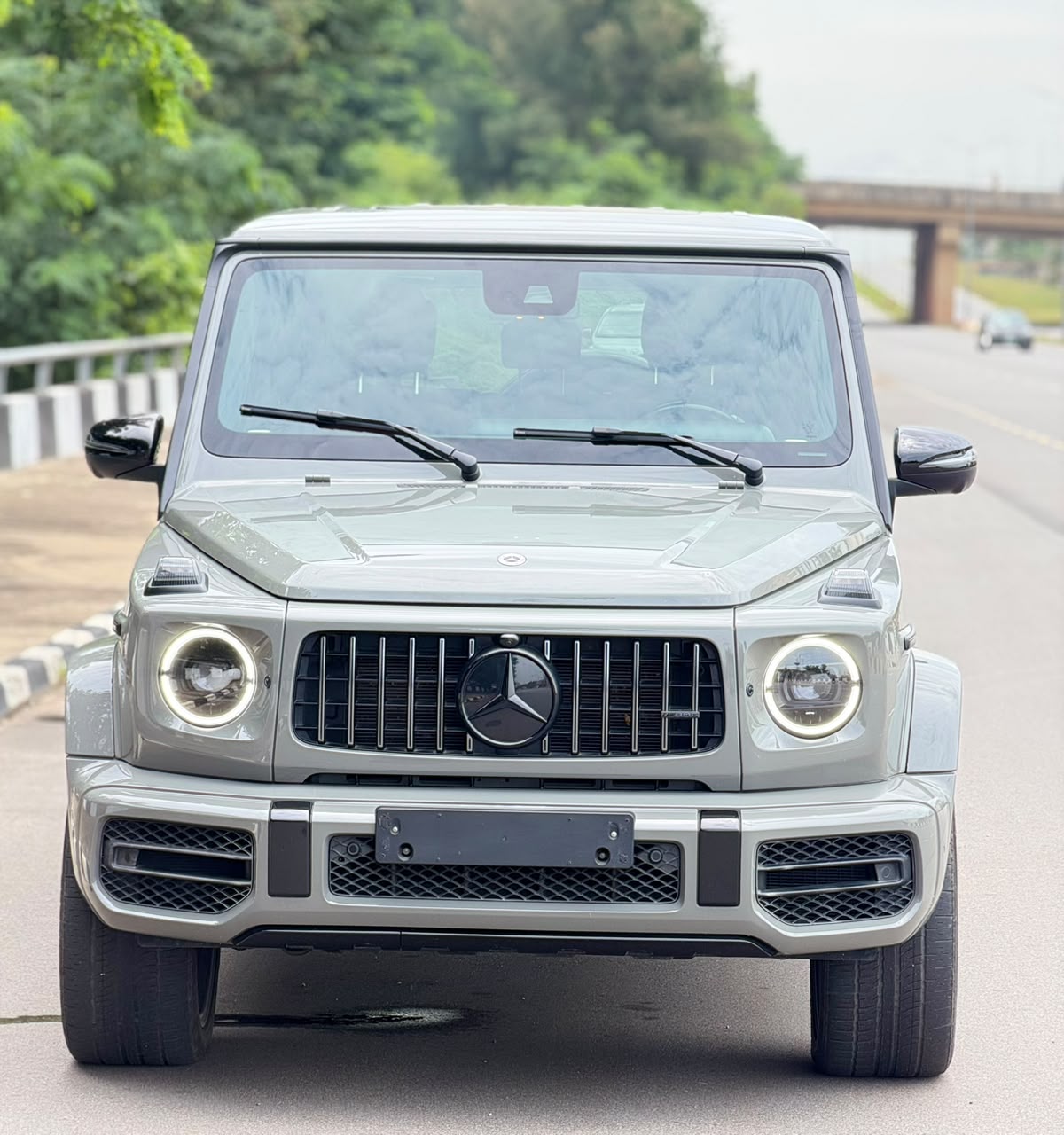
								2022 MERCEDES-BENZ G63 AMG🔥  The G63 isn’t for everyone. It’s for the ones who have arrived.  350M OnLy💰custom duty  A statement SUV for those who don’t just enter a room — they make an entrance.  AbuJa LoKaTioN full									