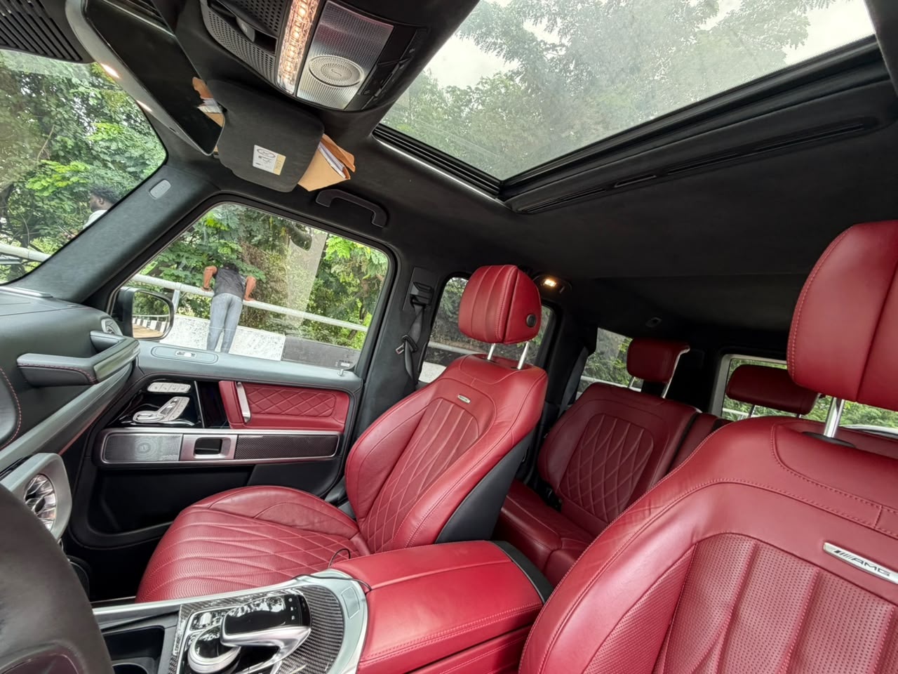 
								2022 MERCEDES-BENZ G63 AMG🔥  The G63 isn’t for everyone. It’s for the ones who have arrived.  350M OnLy💰custom duty  A statement SUV for those who don’t just enter a room — they make an entrance.  AbuJa LoKaTioN full									