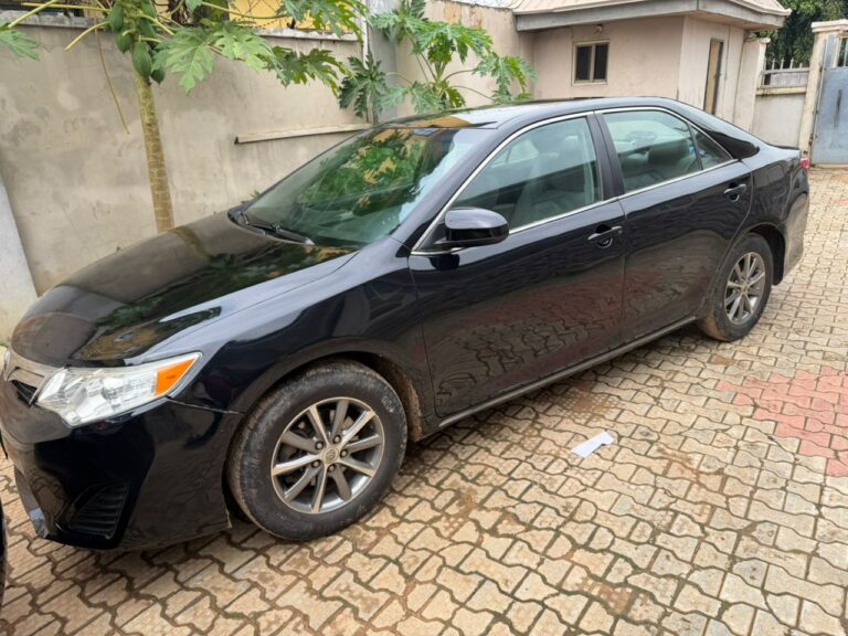 this shary camry 2014 is now going for 9.3m now now money is needed