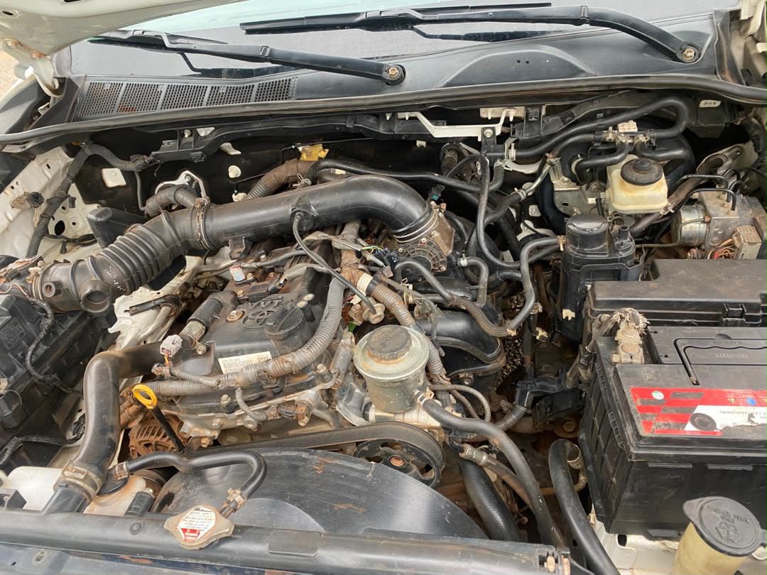 
								2017 uplifted to 2021 Toyota hilux  Untampered 4 plugs Engine  Manual transmission  Toks standard  35M full									