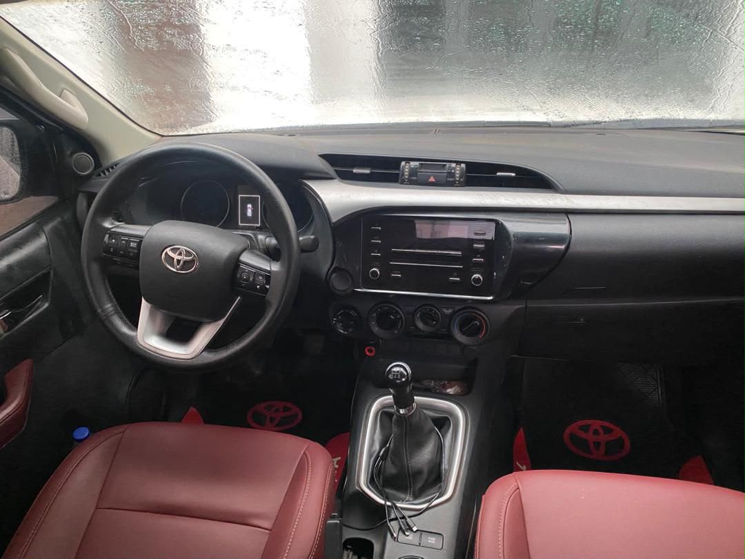 
								2017 uplifted to 2021 Toyota hilux  Untampered 4 plugs Engine  Manual transmission  Toks standard  35M full									