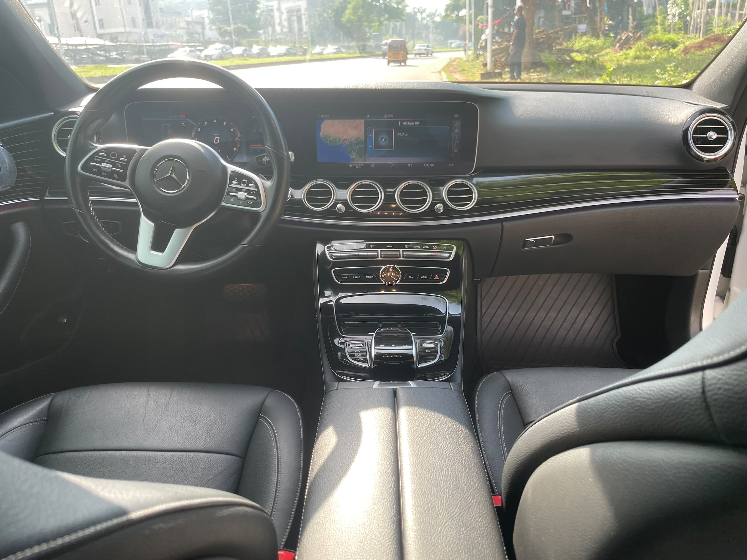 
								2019 E450  Foreign used  super clean  price:50million only full									