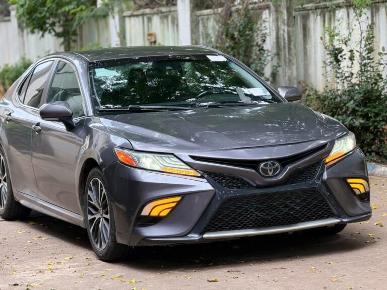 EXTREMELY SHARP 2018 TOYOTA CAMRY SE⚡️⚡️ KEYLESS ENTRY  WITH PROPER DOCUMENTATION  PRICE:18.5M 📍ABUJA