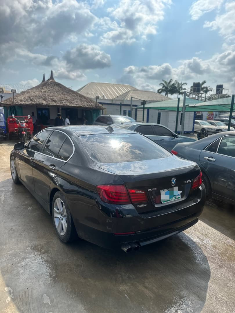 
								Mad distress 2014 BMW F10 528i XDrive with original documents and fully Untampered engine and gear ac super chilling super clean interior and exterior buy and drive.  💰 6.3 million naira 📍 Abuja full									