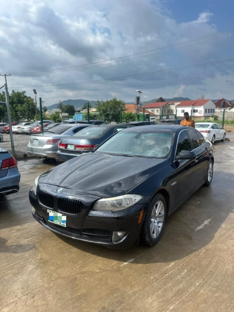 Mad distress 2014 BMW F10 528i XDrive with original documents and fully Untampered engine and gear ac super chilling super clean interior and exterior buy and drive.  💰 6.3 million naira 📍 Abuja