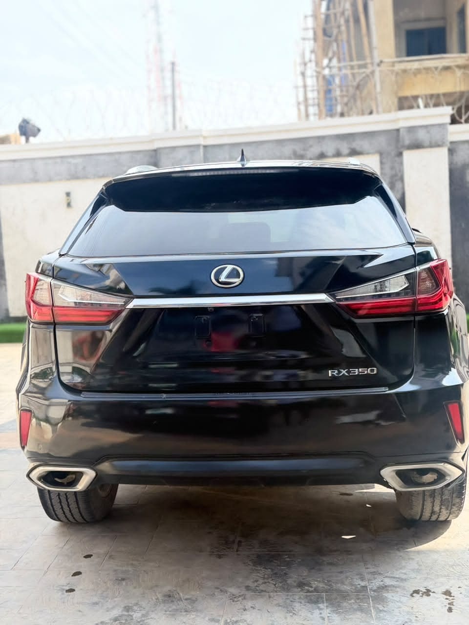 
								Hot Distressed  2017 RX350. Used with nothing to fix. 24.7m. Location abuja full									