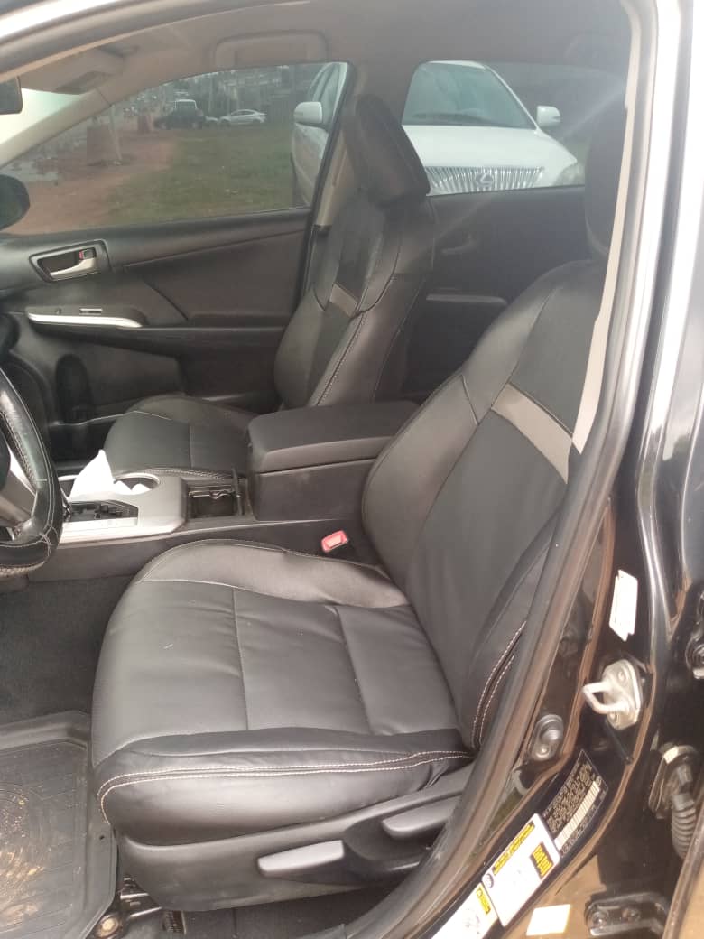 
								Toyota Camry 2014 model untamperd engin and gear everything is ok going for 8,2m Location apo with me full									