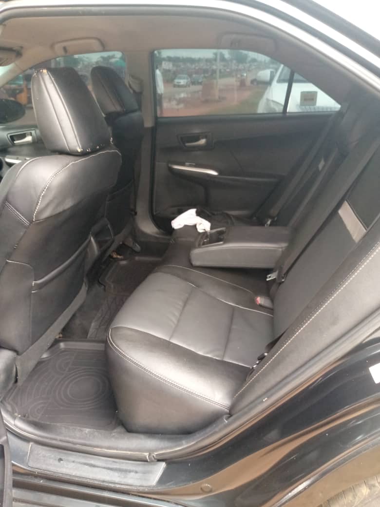 
								Toyota Camry 2014 model untamperd engin and gear everything is ok going for 8,2m Location apo with me full									