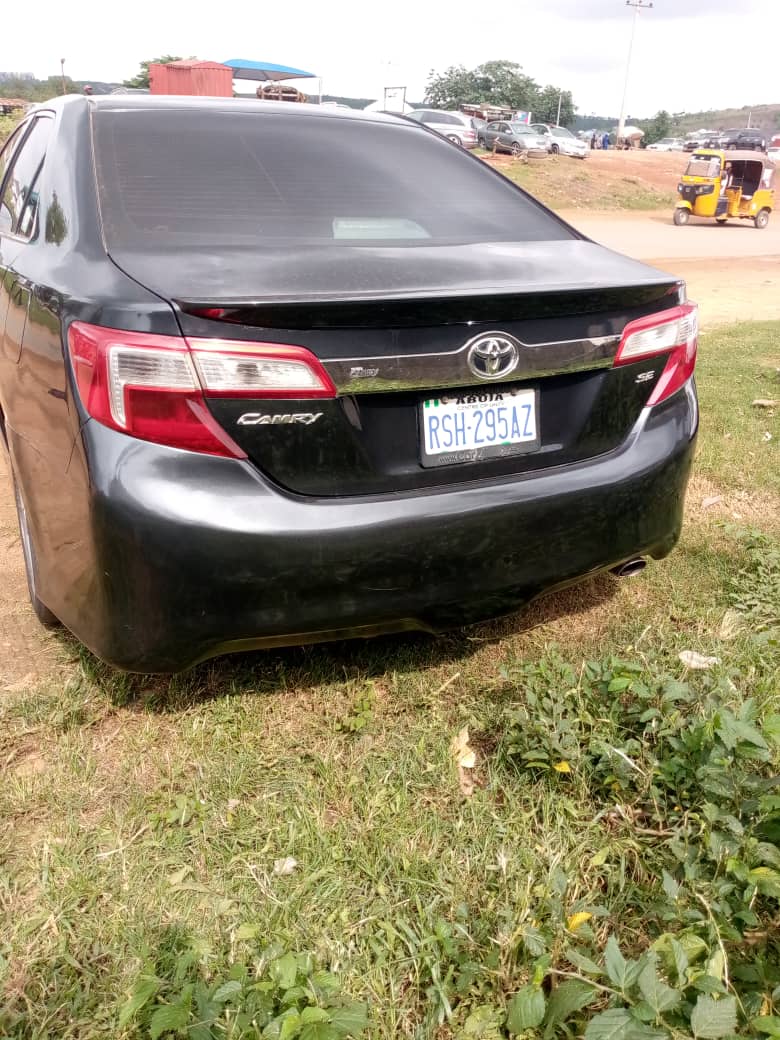 
								Toyota Camry 2014 model untamperd engin and gear everything is ok going for 8,2m Location apo with me full									