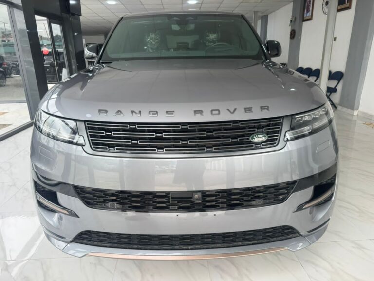 2024/25 model of Range Rover sport foreign used 200m Abuja-Deal