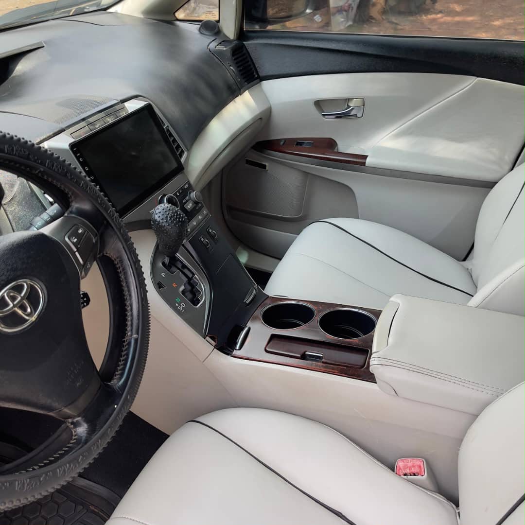 
								Distress 🔥🔥🔥 2010 Toyota Venza Available for Urgent pick up Engine and gear is Perfect Ac chilling Going for 6.5M Location Dawaki Abuja Note Buyer to Settle 200k full									