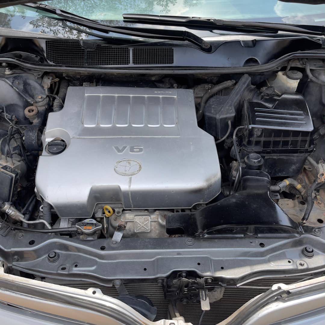 
								Distress 🔥🔥🔥 2010 Toyota Venza Available for Urgent pick up Engine and gear is Perfect Ac chilling Going for 6.5M Location Dawaki Abuja Note Buyer to Settle 200k full									