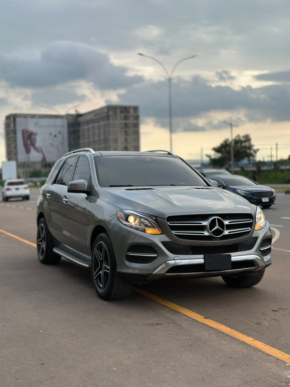 
								2017 full option gle350  Accident free No check light  Below 90k miles Buy and drive  25M full									