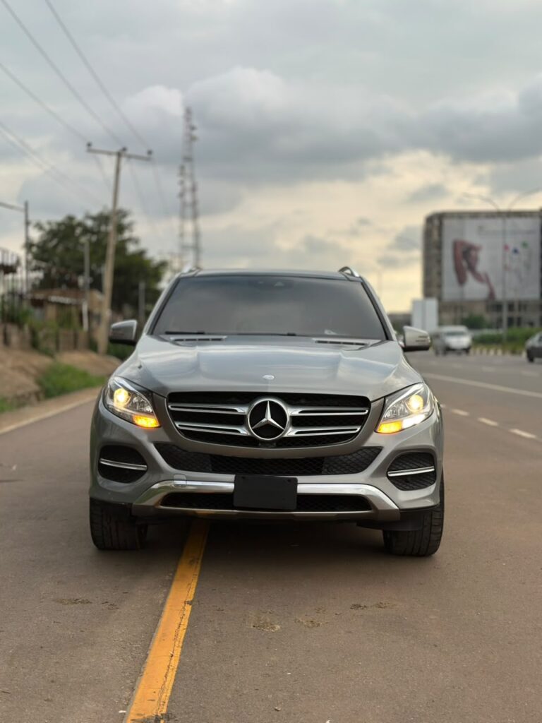 2017 full option gle350  Accident free No check light  Below 90k miles Buy and drive  25M