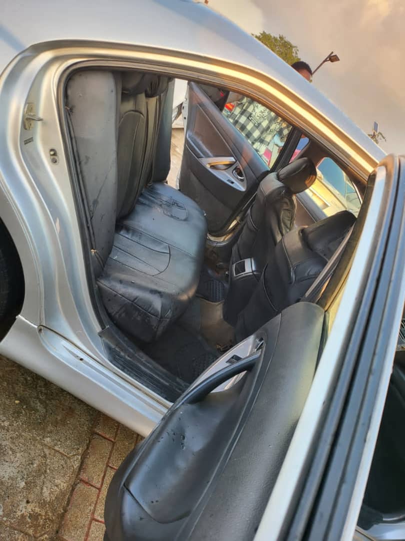 
								Distress Neatly used 2009 Toyota camry sport with super sound untampered v6 engine, transmission and chilling ac @4.350m. Abuja! full									