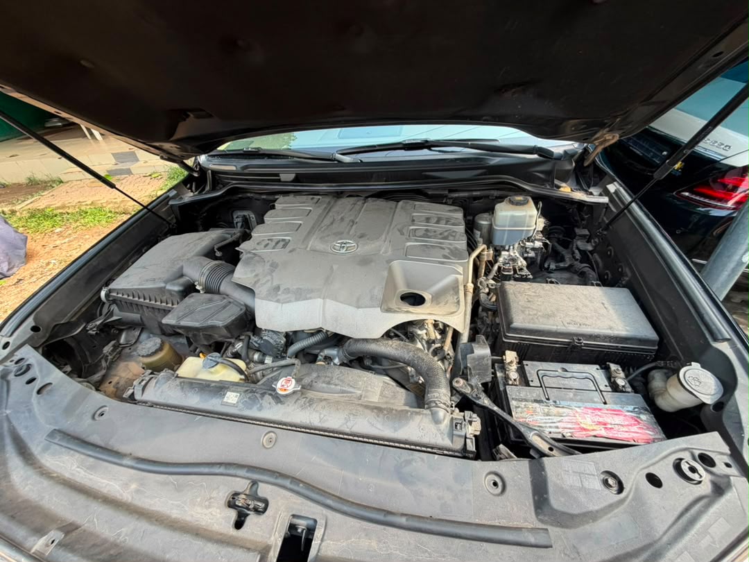 
								FOREIGN USED 2020 TOYOTA LAND CRUISER GXR 🇺🇸  PRICE: 60M💰  ABUJA DEAL 📍  NATIONWIDE DELIVERY full									