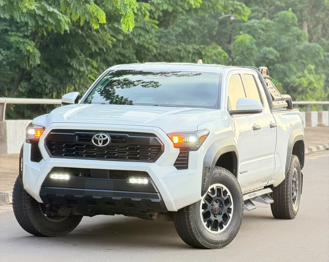 
								2024 TOYOTA TACOMA — BUILT TO CONQUER!🔥  Rugged. Powerful. Modern. Ready for anything. 💪🏽  90m OnLy💰 custom duty   If you want a pickup that combines strength, style & reliability, this is the one. 🚀  AbuJa LoKaTioN full									