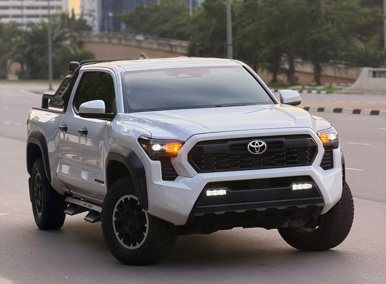 
								2024 TOYOTA TACOMA — BUILT TO CONQUER!🔥  Rugged. Powerful. Modern. Ready for anything. 💪🏽  90m OnLy💰 custom duty   If you want a pickup that combines strength, style & reliability, this is the one. 🚀  AbuJa LoKaTioN full									