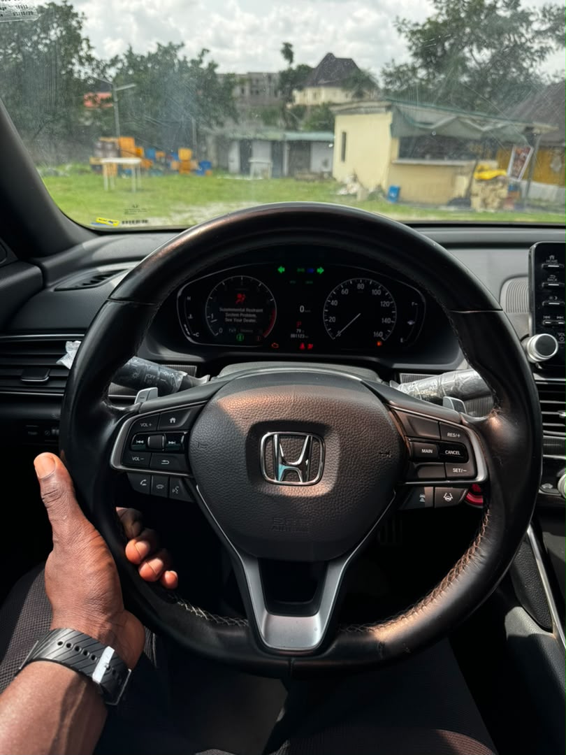 
								Giveaway Deal‼️‼️‼️ (81k Mileage) Grade A (Few months registered) 2018 Honda Accord (Sport) car is in pristine condition (Nothing To Fix) (Keyless & Back Ac Vent) with duty going for just 17.8m slightly negotiable with me Lugbe Abuja📍  ZERO CHAIN DEAL full									