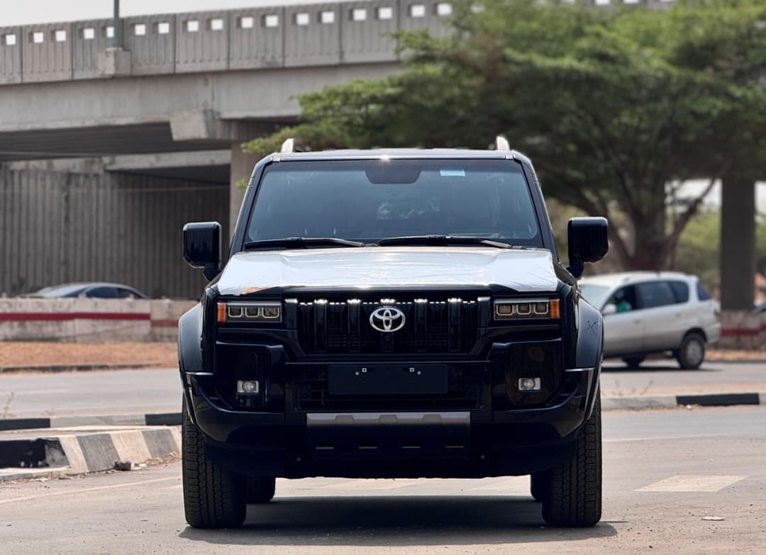 
								BRAND NEW 2025 TOYOTA PRADO TWIN TURBO WITH ORIGINAL CUSTOM DUTY FULLY PAID GOING FOR 122M ABUJA DEAL full									