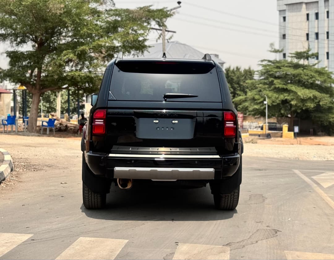 
								BRAND NEW 2025 TOYOTA PRADO TWIN TURBO WITH ORIGINAL CUSTOM DUTY FULLY PAID GOING FOR 122M ABUJA DEAL full									