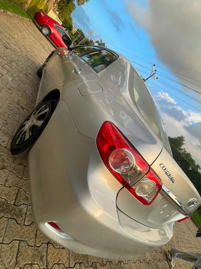 
								Distress direct Belgium 2013 Toyota Corolla, All in good condition. Price~ 10.2M settlement~ 300k Location~ Kubwa,Abuja full									