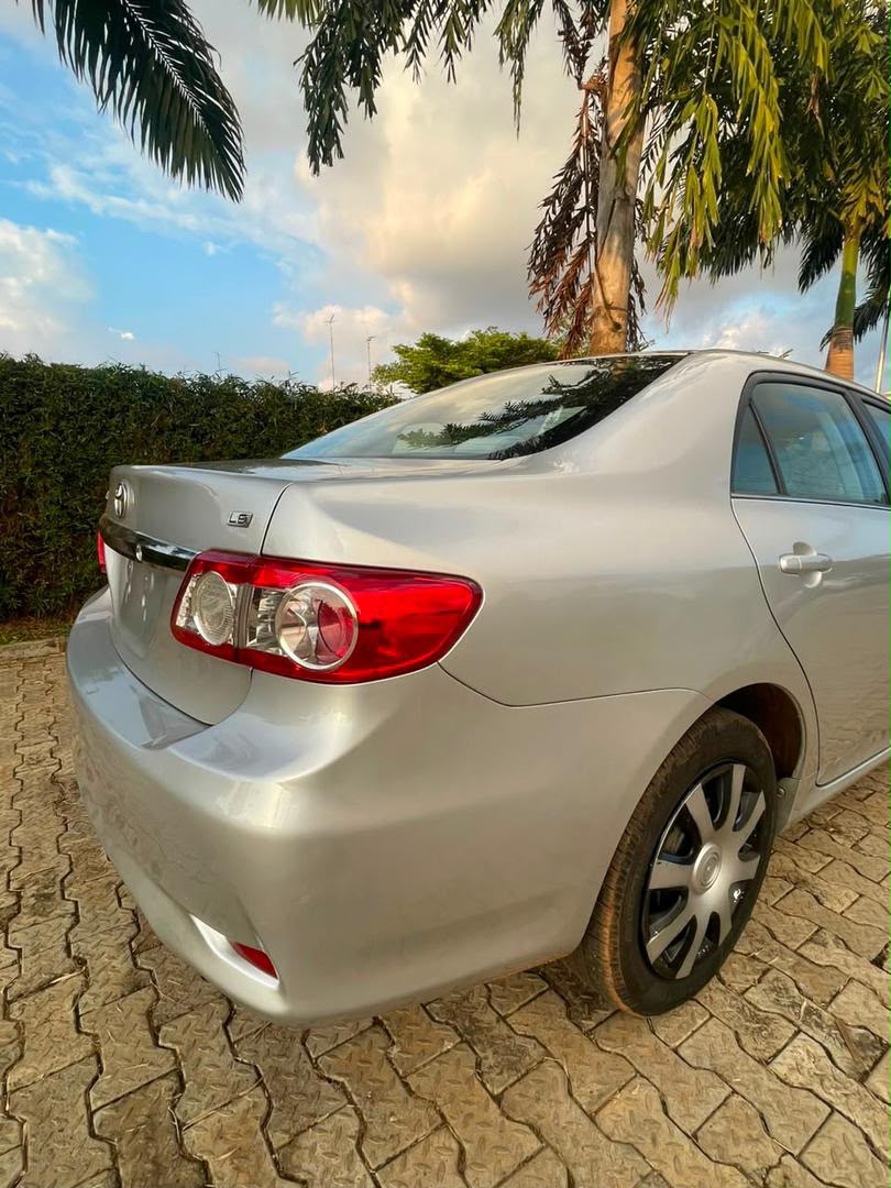 
								Distress direct Belgium 2013 Toyota Corolla, All in good condition. Price~ 10.2M settlement~ 300k Location~ Kubwa,Abuja full									
