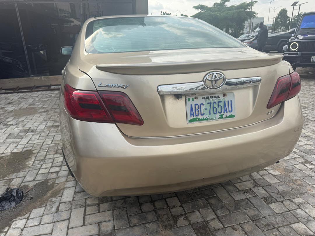 
								Distress Distress Distress 🔥🔥🔥🔥‼️‼️   2009 Toyota Camry  With Untampered engine and gear  Ac Moscow standard  Buy and travel  Going for 6m  Abuja deal full									