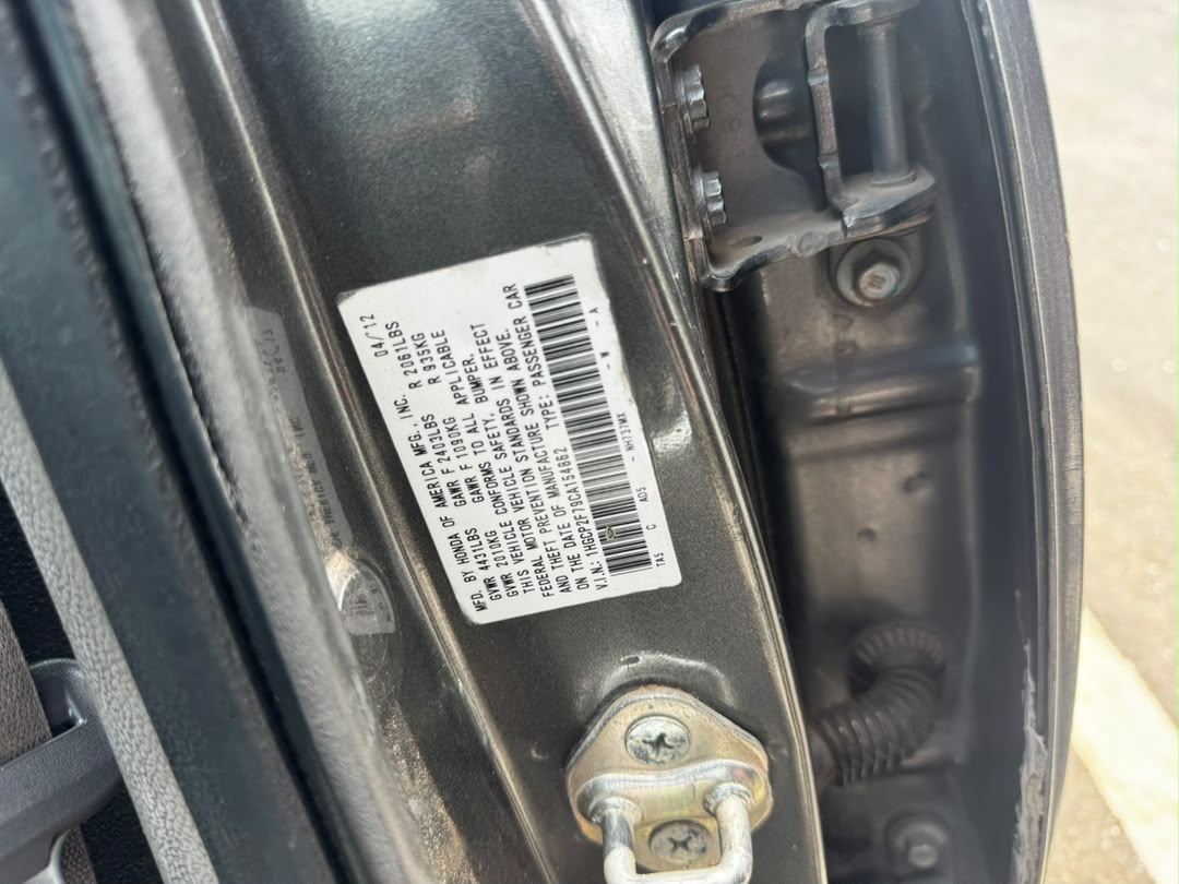 
								Giveaway Deal‼️‼️‼️ (129k Mileage) Carefully Used 2012 on belt Honda Accord car is in pristine condition (Nothung To Fix) (Android Screen & Sunroof) going for just 6.2m Net with small sambo with me Lugbe Abuja📍 ZERO CHAIN DEAL full									