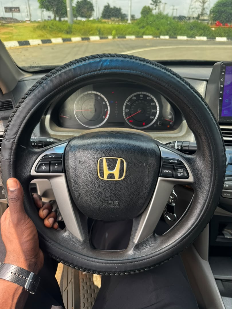 
								Giveaway Deal‼️‼️‼️ (129k Mileage) Carefully Used 2012 on belt Honda Accord car is in pristine condition (Nothung To Fix) (Android Screen & Sunroof) going for just 6.2m Net with small sambo with me Lugbe Abuja📍 ZERO CHAIN DEAL full									