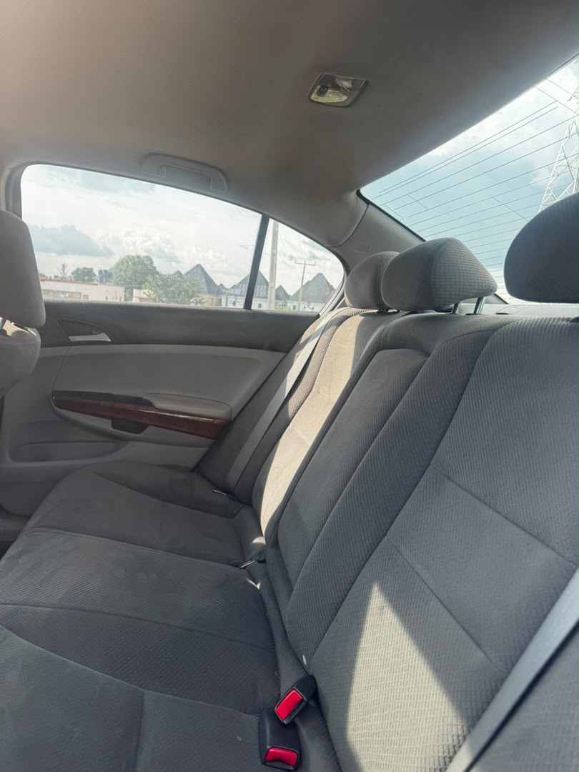 
								Giveaway Deal‼️‼️‼️ (129k Mileage) Carefully Used 2012 on belt Honda Accord car is in pristine condition (Nothung To Fix) (Android Screen & Sunroof) going for just 6.2m Net with small sambo with me Lugbe Abuja📍 ZERO CHAIN DEAL full									