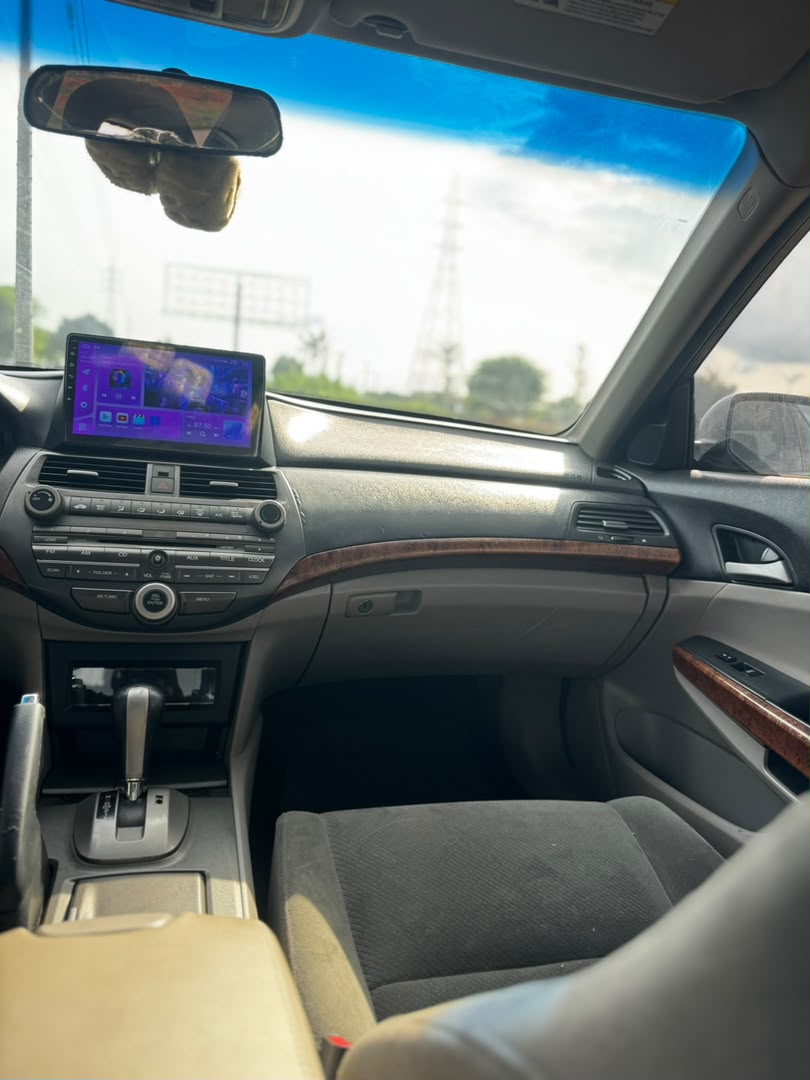 
								Giveaway Deal‼️‼️‼️ (129k Mileage) Carefully Used 2012 on belt Honda Accord car is in pristine condition (Nothung To Fix) (Android Screen & Sunroof) going for just 6.2m Net with small sambo with me Lugbe Abuja📍 ZERO CHAIN DEAL full									