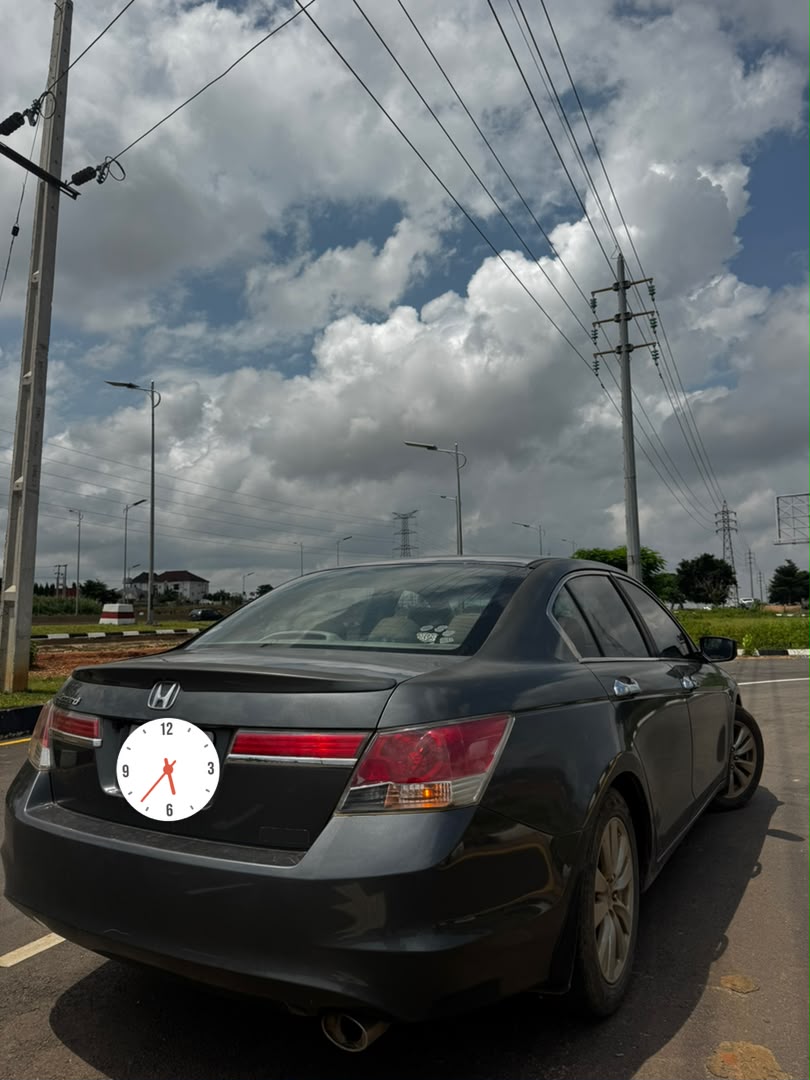 
								Giveaway Deal‼️‼️‼️ (129k Mileage) Carefully Used 2012 on belt Honda Accord car is in pristine condition (Nothung To Fix) (Android Screen & Sunroof) going for just 6.2m Net with small sambo with me Lugbe Abuja📍 ZERO CHAIN DEAL full									