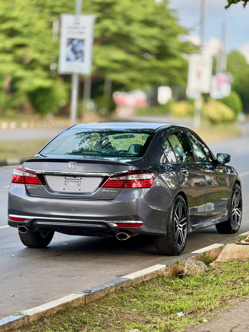
								Good deal Foreign used Honda accord 2017 model with original custom duty for just  🏷️13.5M 📍Abuja full									