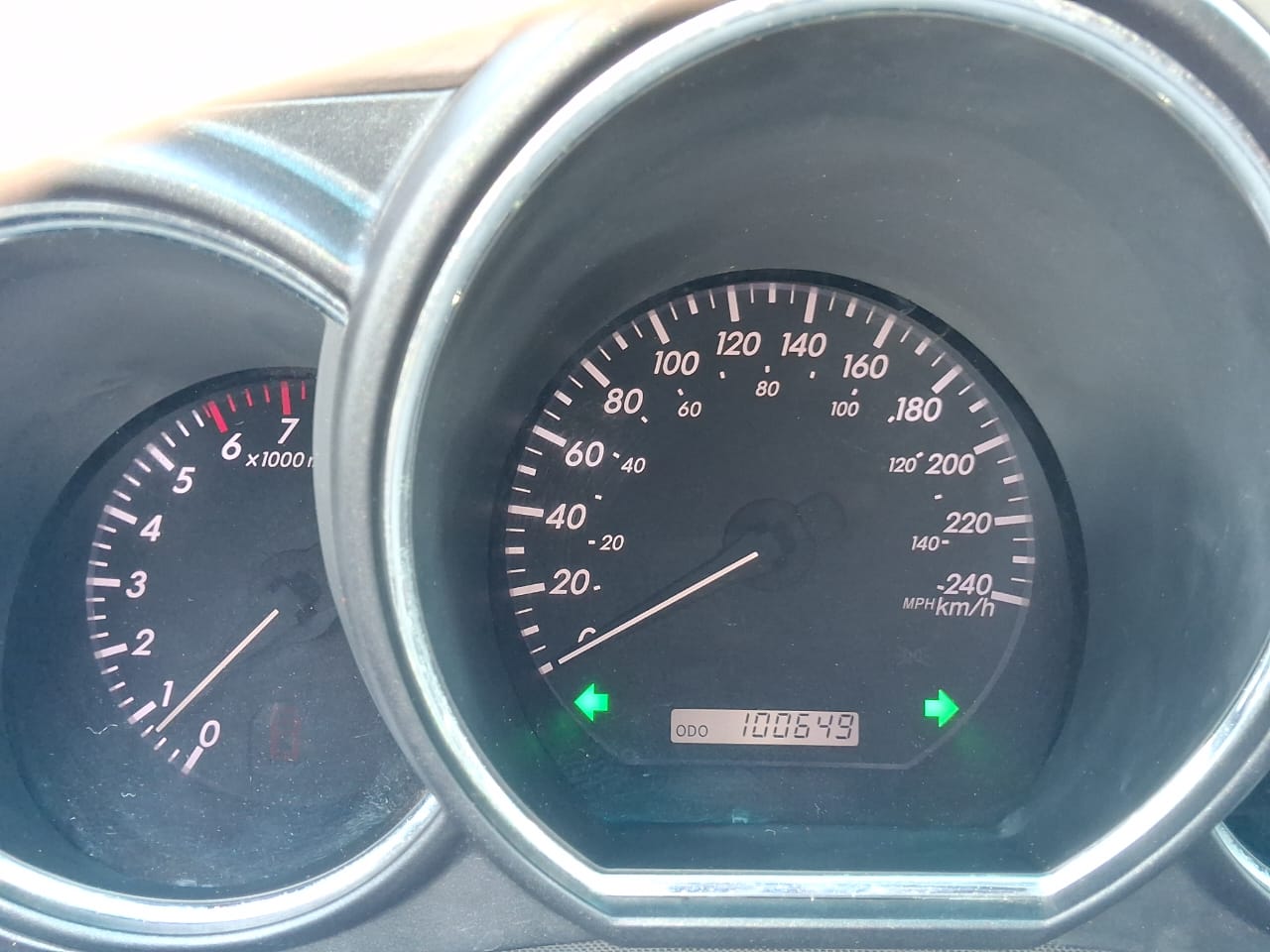 
								FOREIGN USED 2006 LEXUS RX330 IN PRISTINE CONDITION NOTHING TO FIX WITH ORIGINAL CUSTOM DUTY GOING FOR 12.5M ABUJA DEAL full									