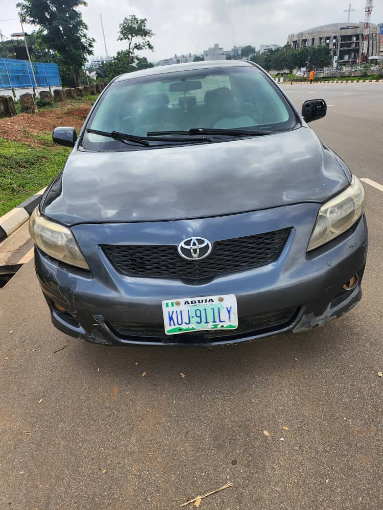 DISTRESS ALERT  PURE FIRST BODY TOYOTA COROLLA 2010 ENGINE AND GEARBOX UNTEMPERED AC CHILLING GOING FOR 5.3M LOCATION ABUJA DEAL