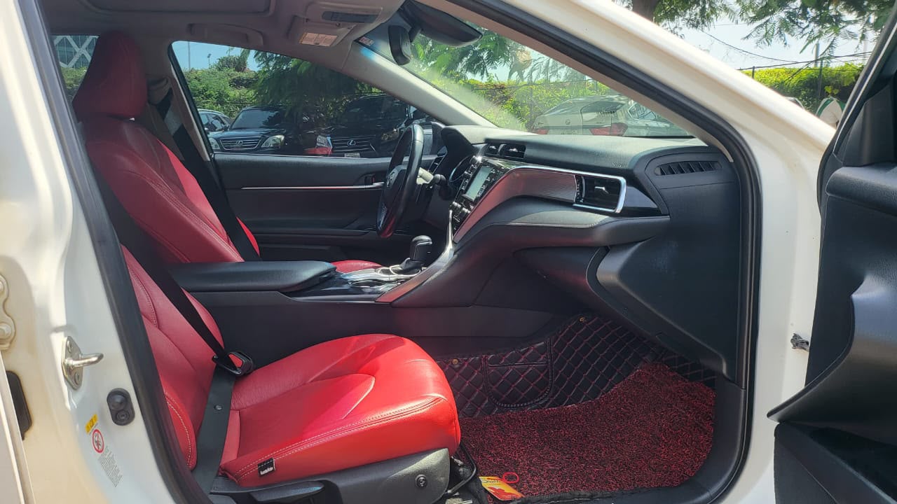 
								Distress Sell Few Months Used Toyota Camry 2019 SE Keyless for just 16.5m Abuja full									