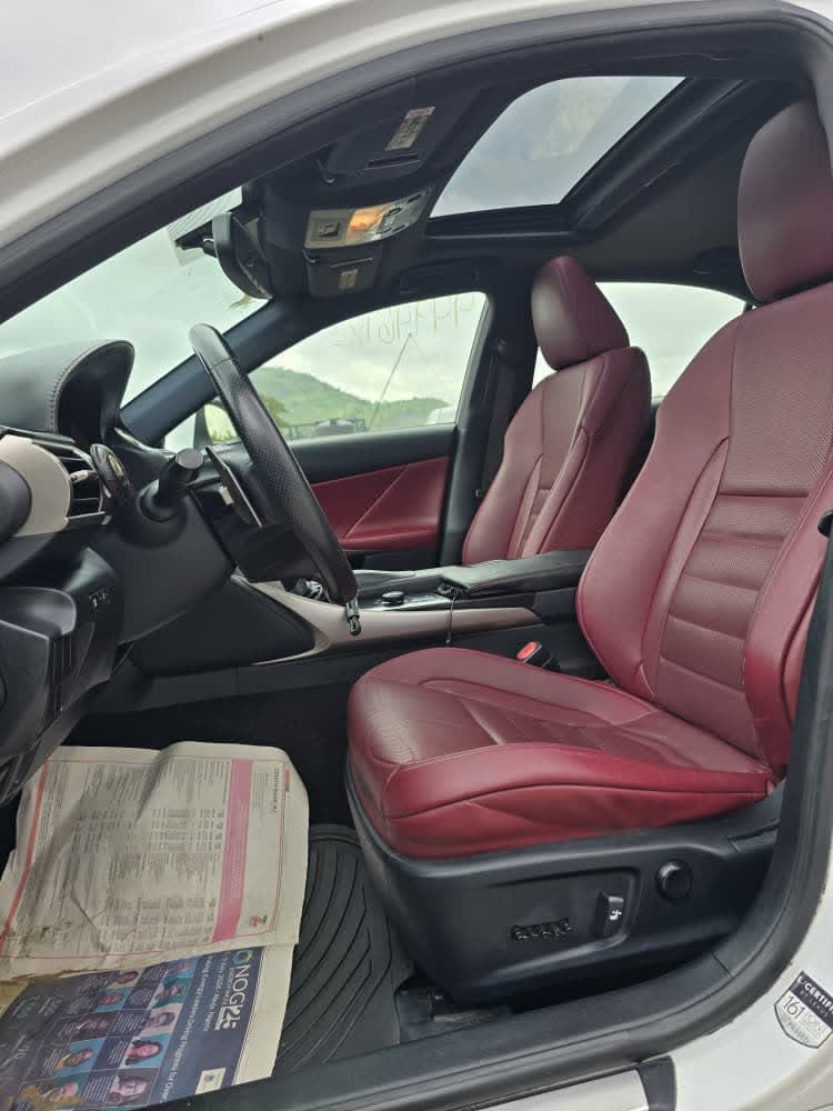 
								FOREIGN USED 🇺🇸 2014 LEXUS IS250 F-SPORT AWD WITH PUSH TO START,SUNROOF,SPORTS+ MODE,REVERSE CAMERA AND VERIFIED DUTY VALID FOR 19.5 MILLION NAIRA ONLY  Buyer settle 500k full									