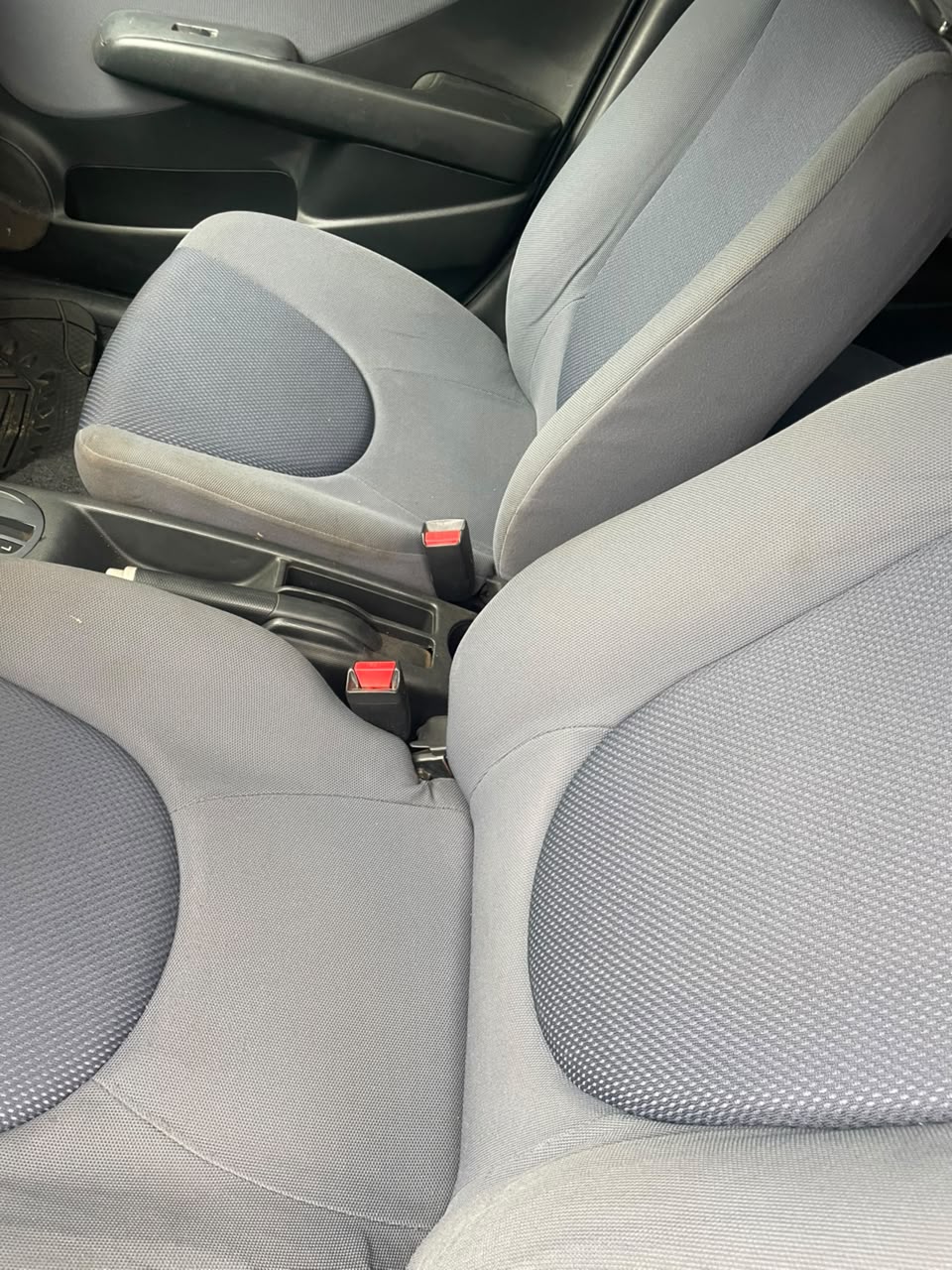 
								PRICE SLASH ALERT   Extremely clean Honda Jazz  Automatic Transmission  Untampered engine and gear  AC Chilling  Everything is Perfect   Now Going for only 3.8m ABUJA deal  Rush now before you hear Sold full									