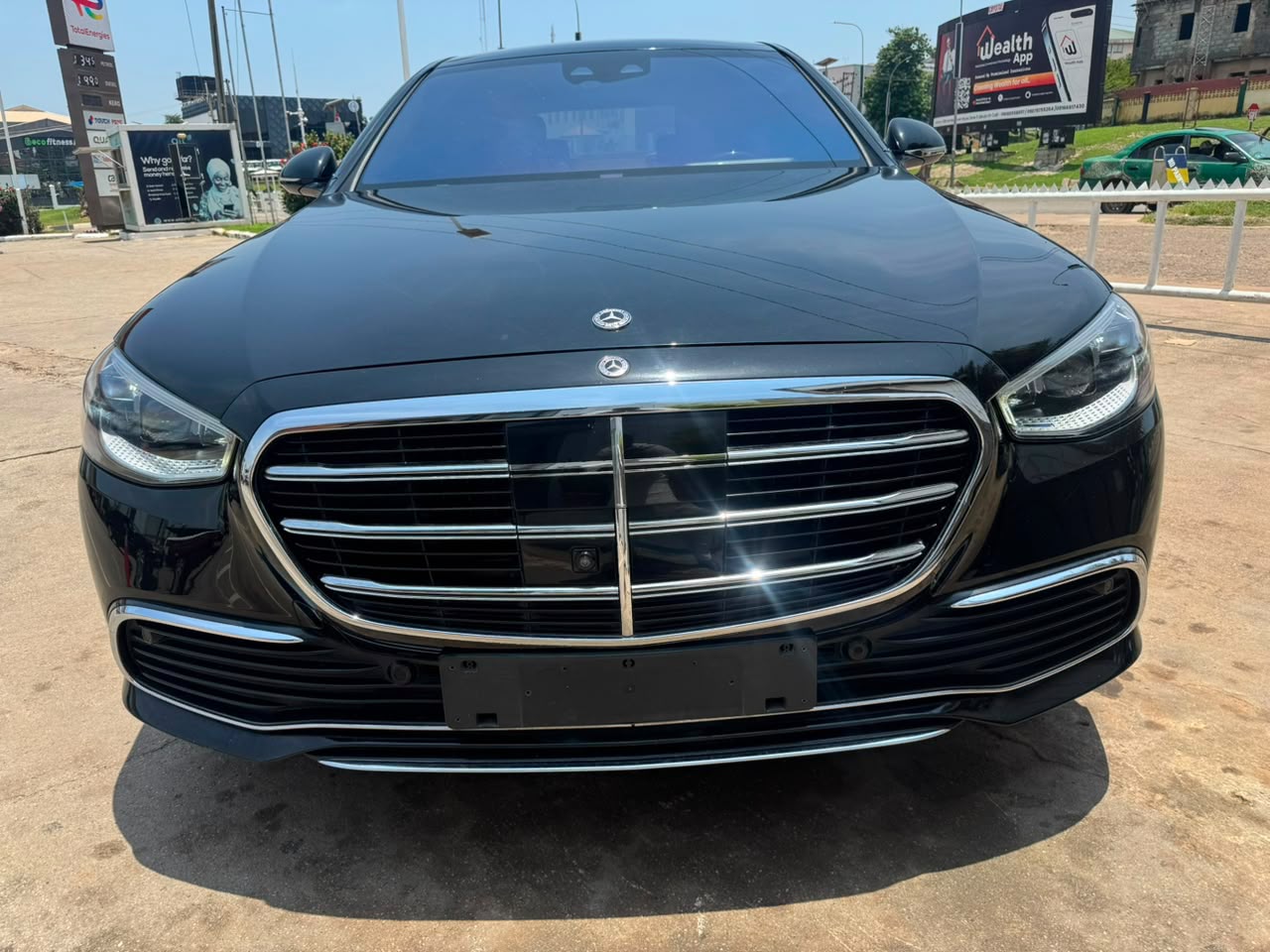 
								2024 foreign distress sales  S500 Mercedes Benz  Abuja Nigeria  For 120m now full									