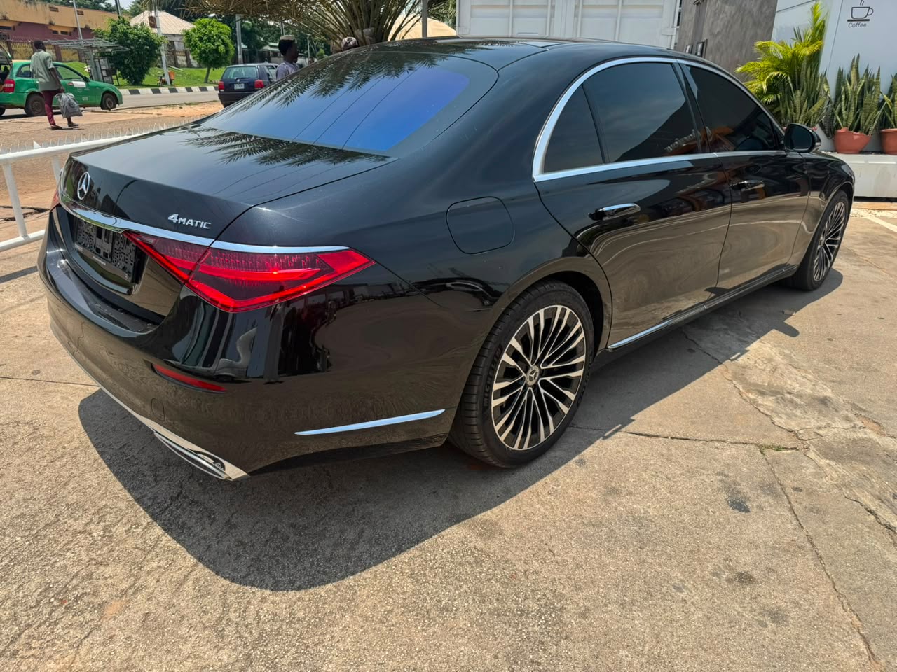 
								2024 foreign distress sales  S500 Mercedes Benz  Abuja Nigeria  For 120m now full									