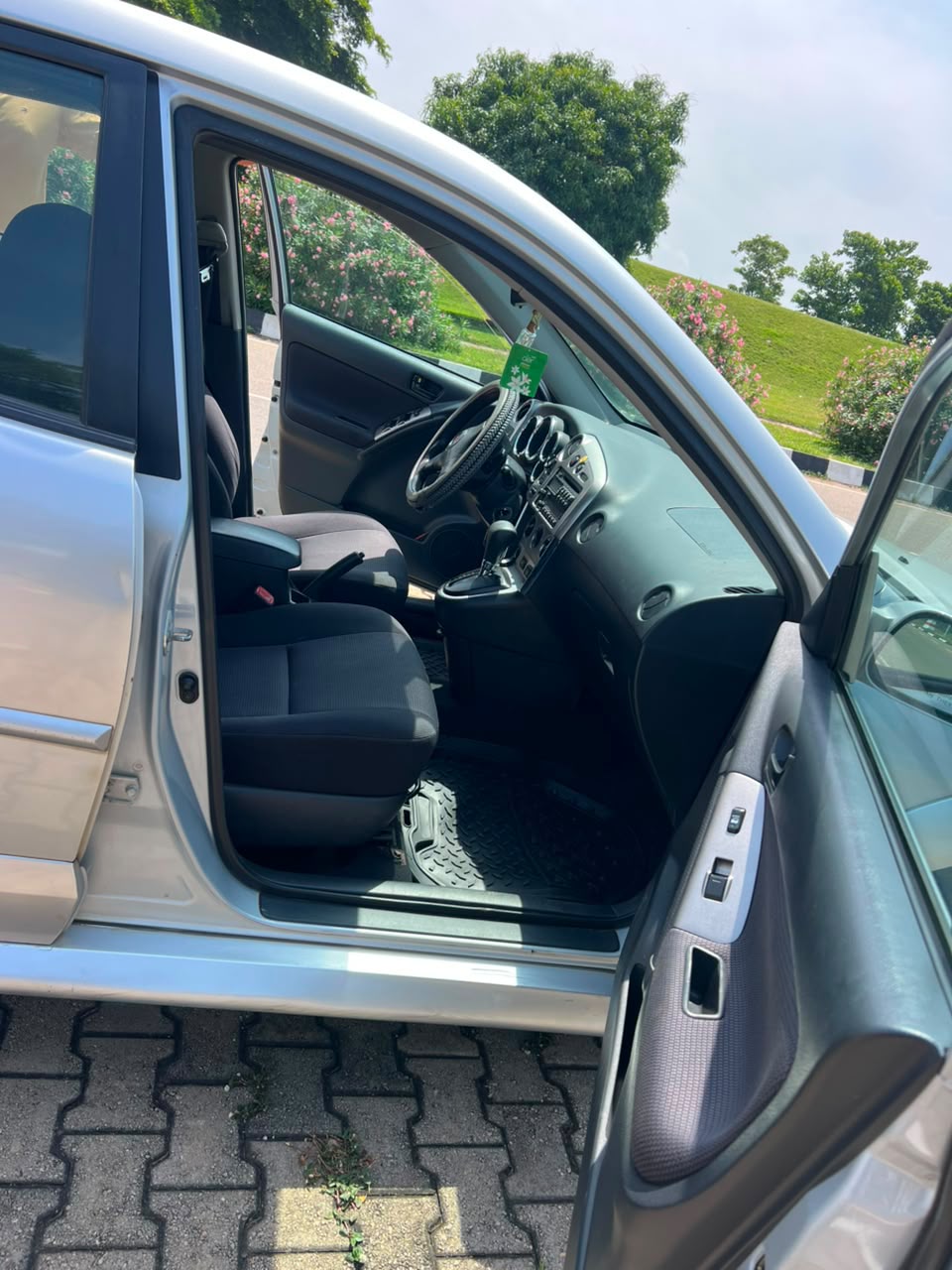 
								Direct Belgium standard Pontiac vibe 2007 model, untempared engine and gear going for 6.2m Abujadeal full									