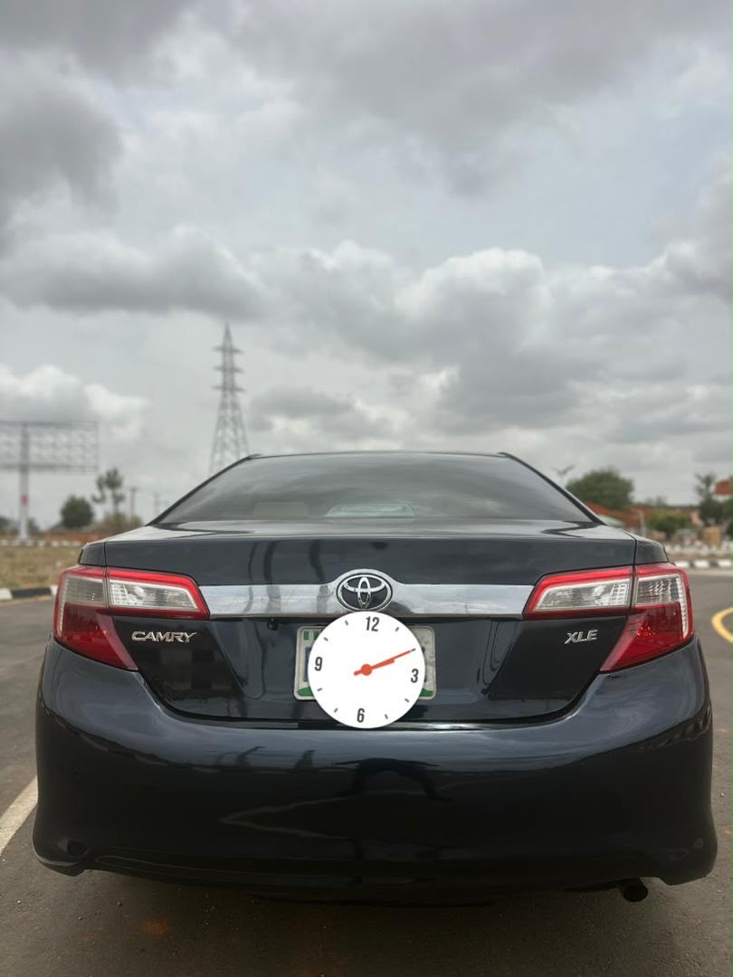
								Giveaway Deal‼️‼️‼️ (180k Mileage) Carefully Used 2013/2014 V4 Toyota Camry car is in pristine condition (No Check Ebgune Light) with original duty going for just 8.7m NET WITH SMALL SAMBO Lugbe Abuja📍 ZERO CHAIN DEAL full									