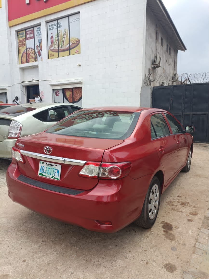 
								Three months registered Toyota Corolla 2013 model, untempared engine and gear going for 9.3m Abujadeal full									