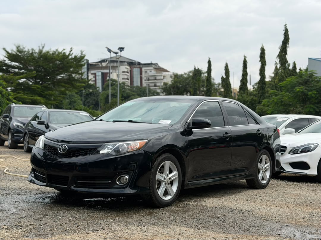 
								Foreign Used Toyota Camry 2013 SE for just 12.9m Abuja full									