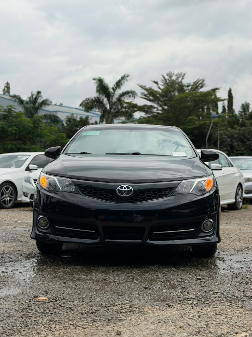 
								Foreign Used Toyota Camry 2013 SE for just 12.9m Abuja full									