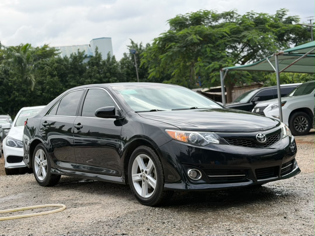 
								Foreign Used Toyota Camry 2013 SE for just 12.9m Abuja full									