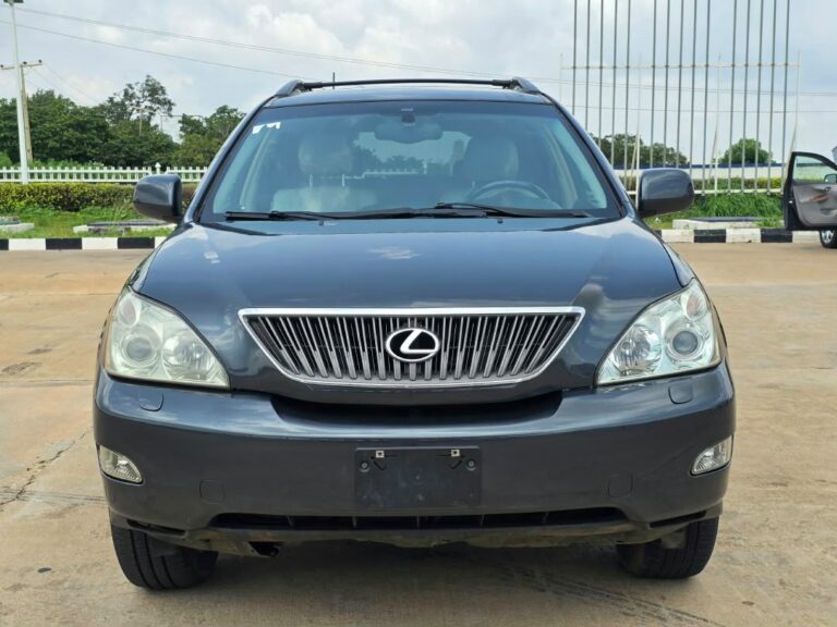 Extremely Clean newly arrived foreign used 2005 Lexus RX330 full option with absolutely nothing to fix with 100% accident free history going for just 12m only