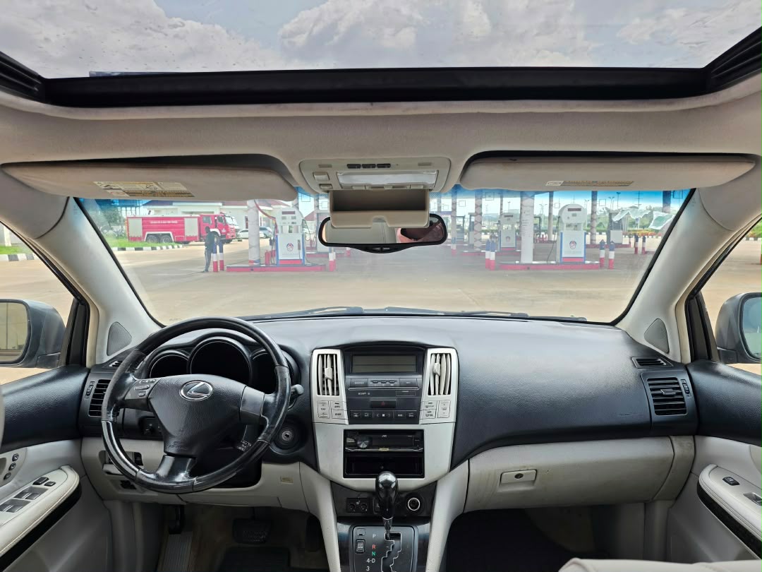 
								Extremely Clean newly arrived foreign used 2005 Lexus RX330 full option with absolutely nothing to fix with 100% accident free history going for just 12m only full									